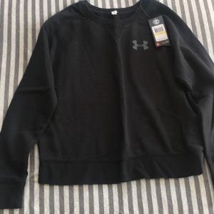 NWT women’s size medium UA sweatshirt